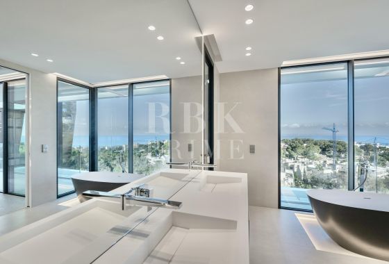 Villa · Available - Calvià