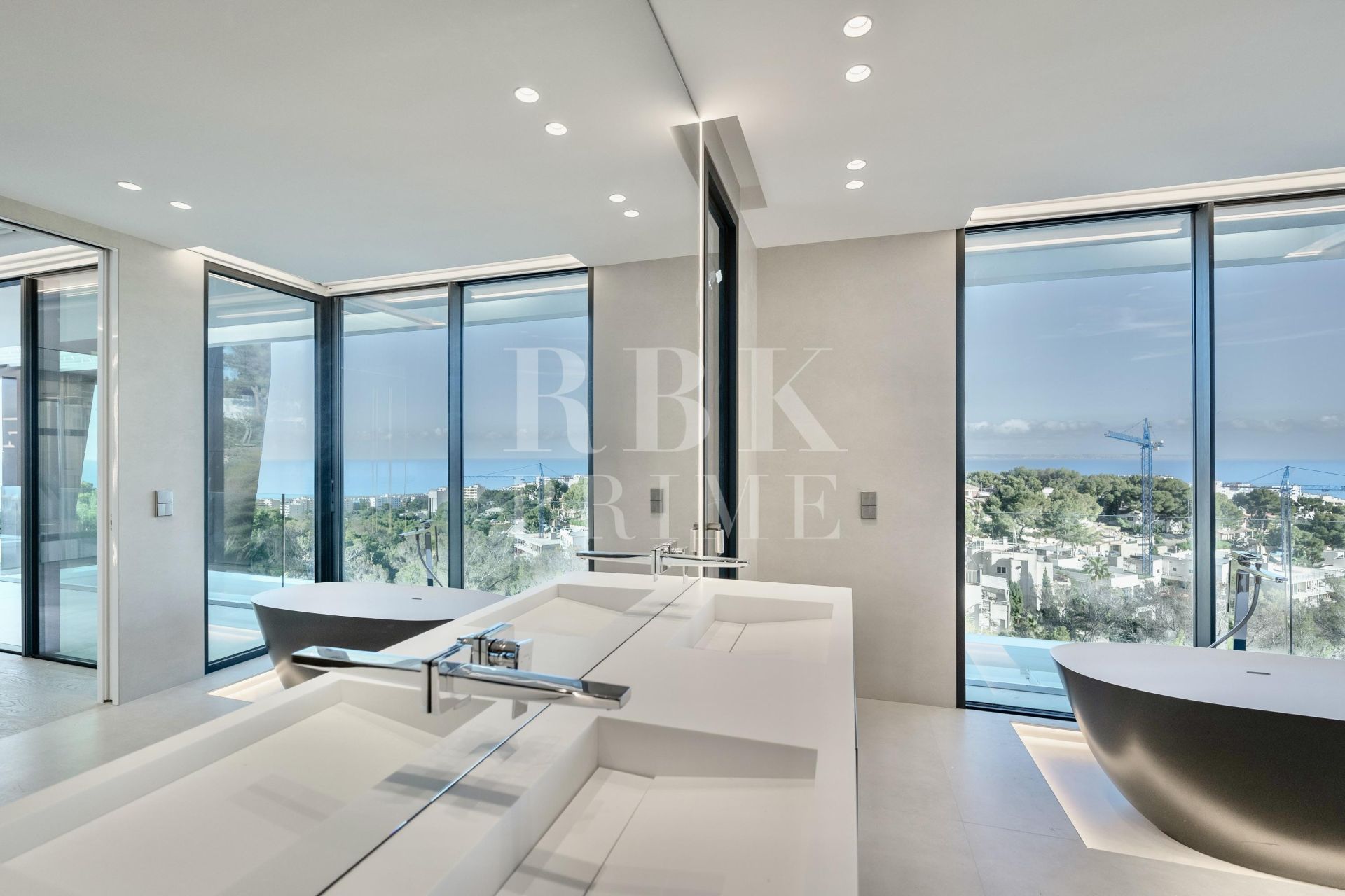 Available - Villa - Calvià