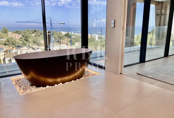 Villa · Available - Calvià