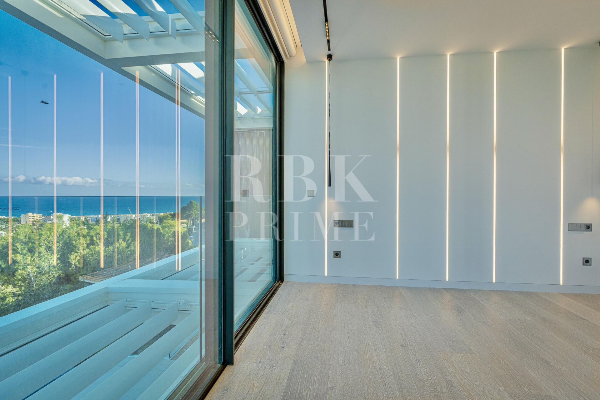 Available - Villa - Calvià