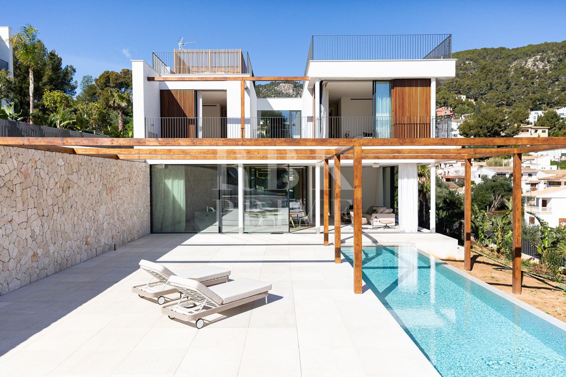 Available - Villa - Palma