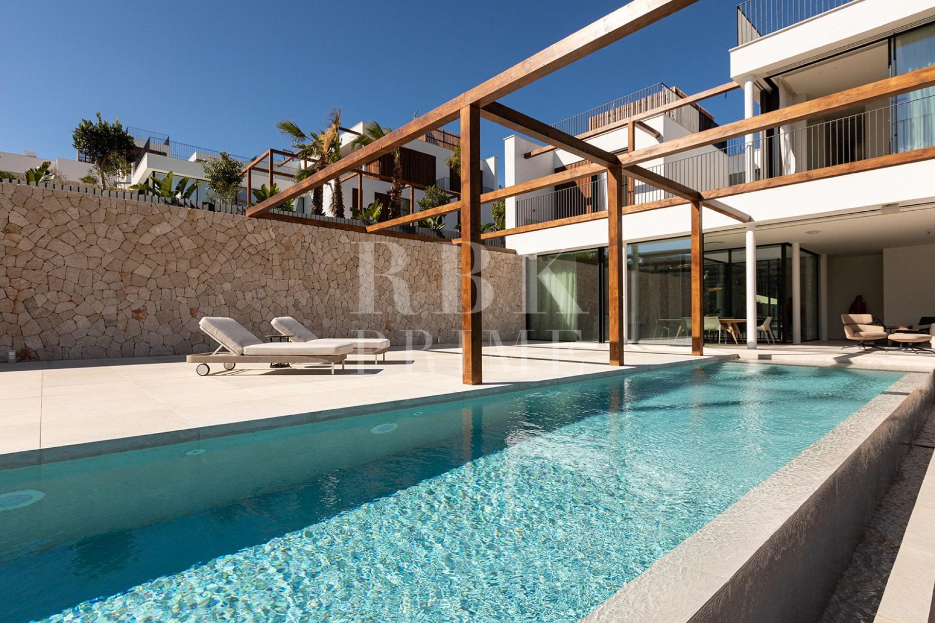 Available - Villa - Palma