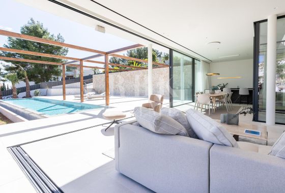 Villa · Available - Palma