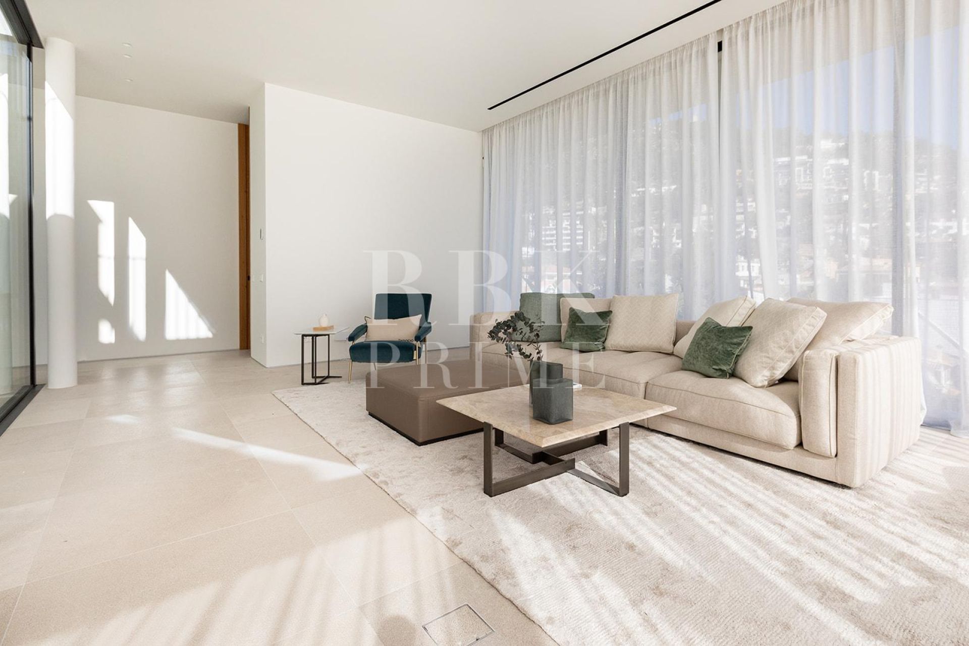Available - Villa - Palma