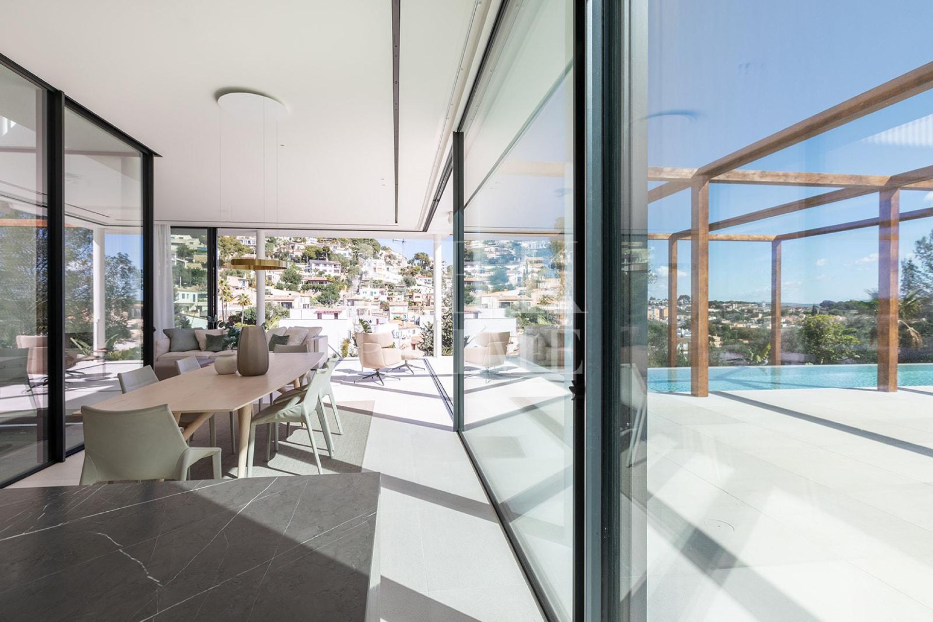 Available - Villa - Palma
