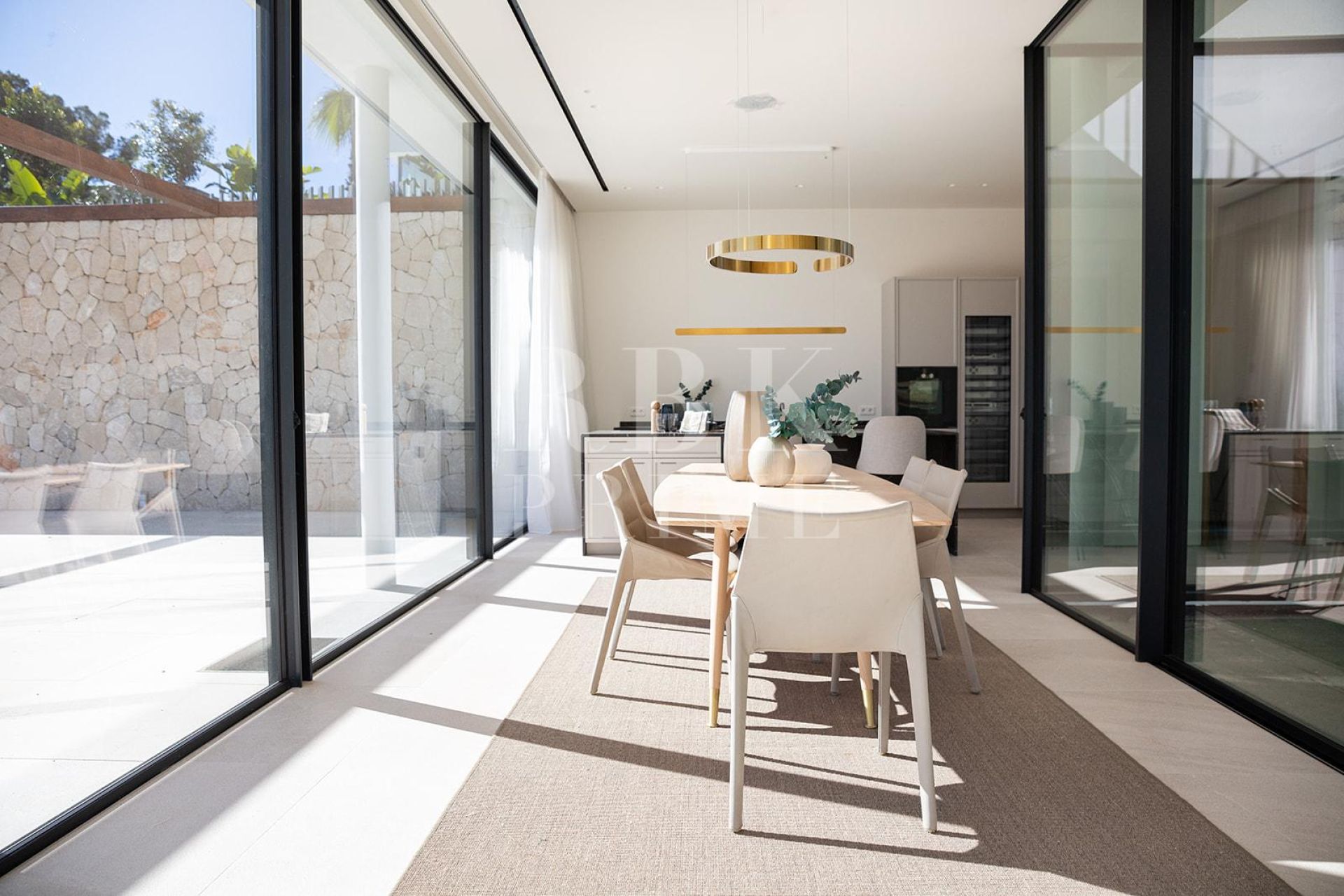 Available - Villa - Palma