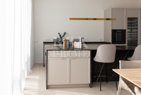 Villa · Available - Palma