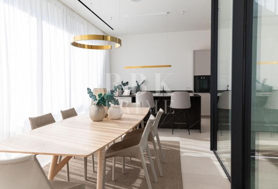 Villa · Available - Palma