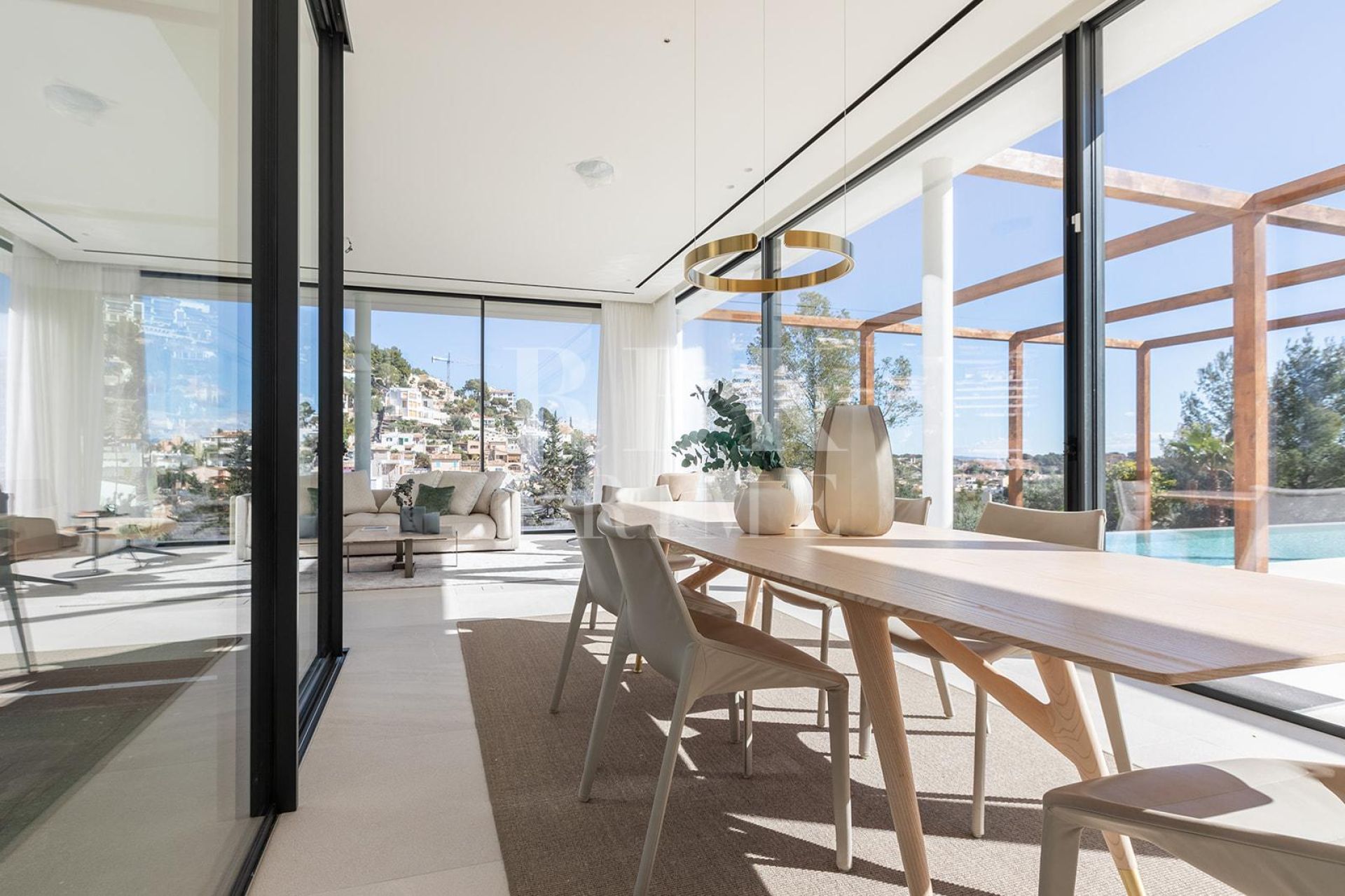 Available - Villa - Palma