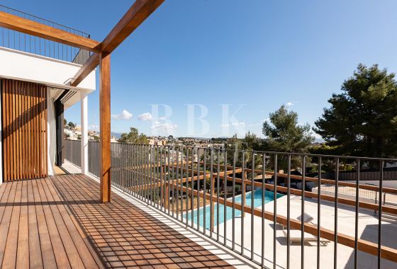 Villa · Available - Palma