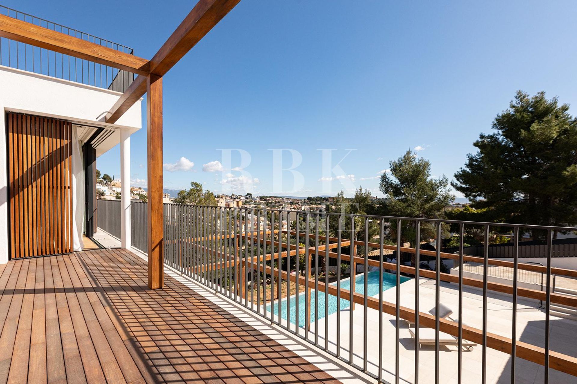 Available - Villa - Palma