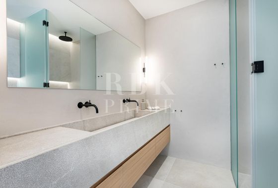 Villa · Available - Palma