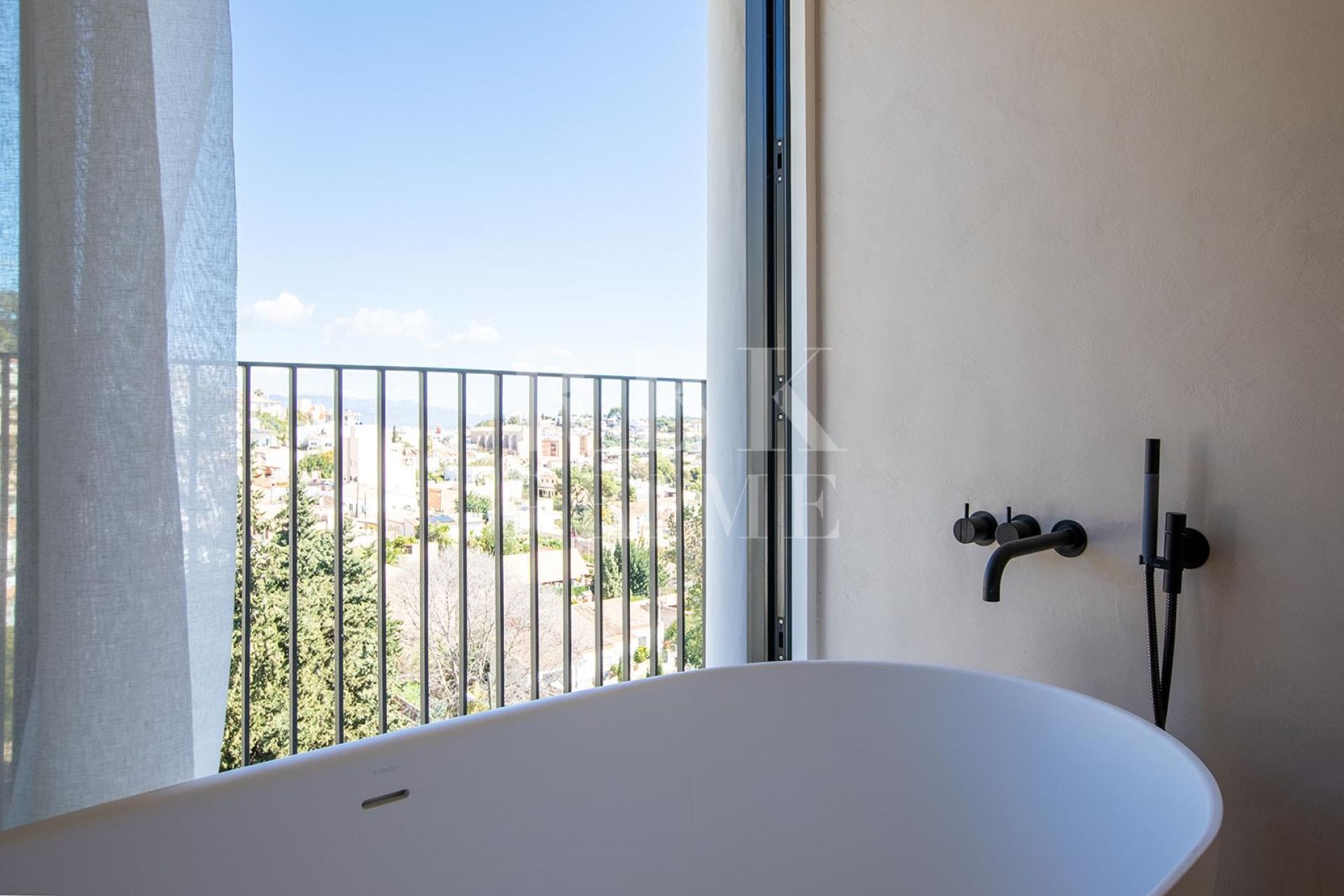 Available - Villa - Palma