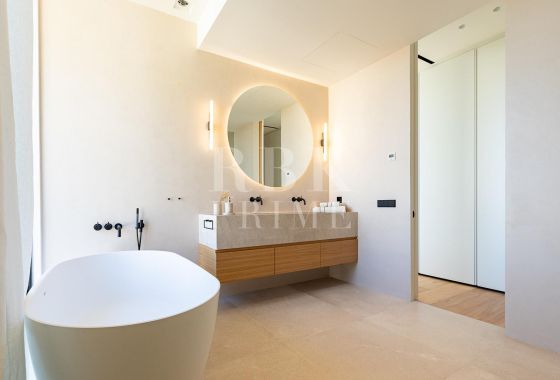 Villa · Available - Palma