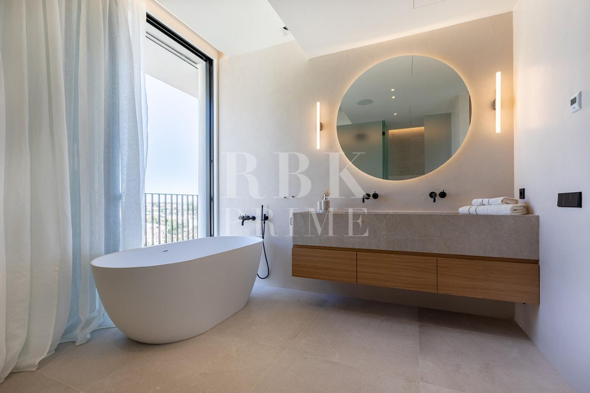 Available - Villa - Palma
