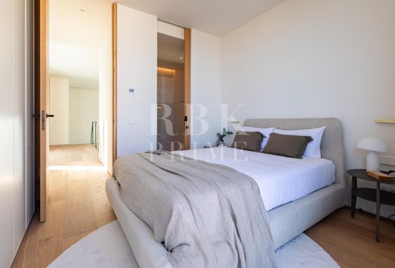 Villa · Available - Palma