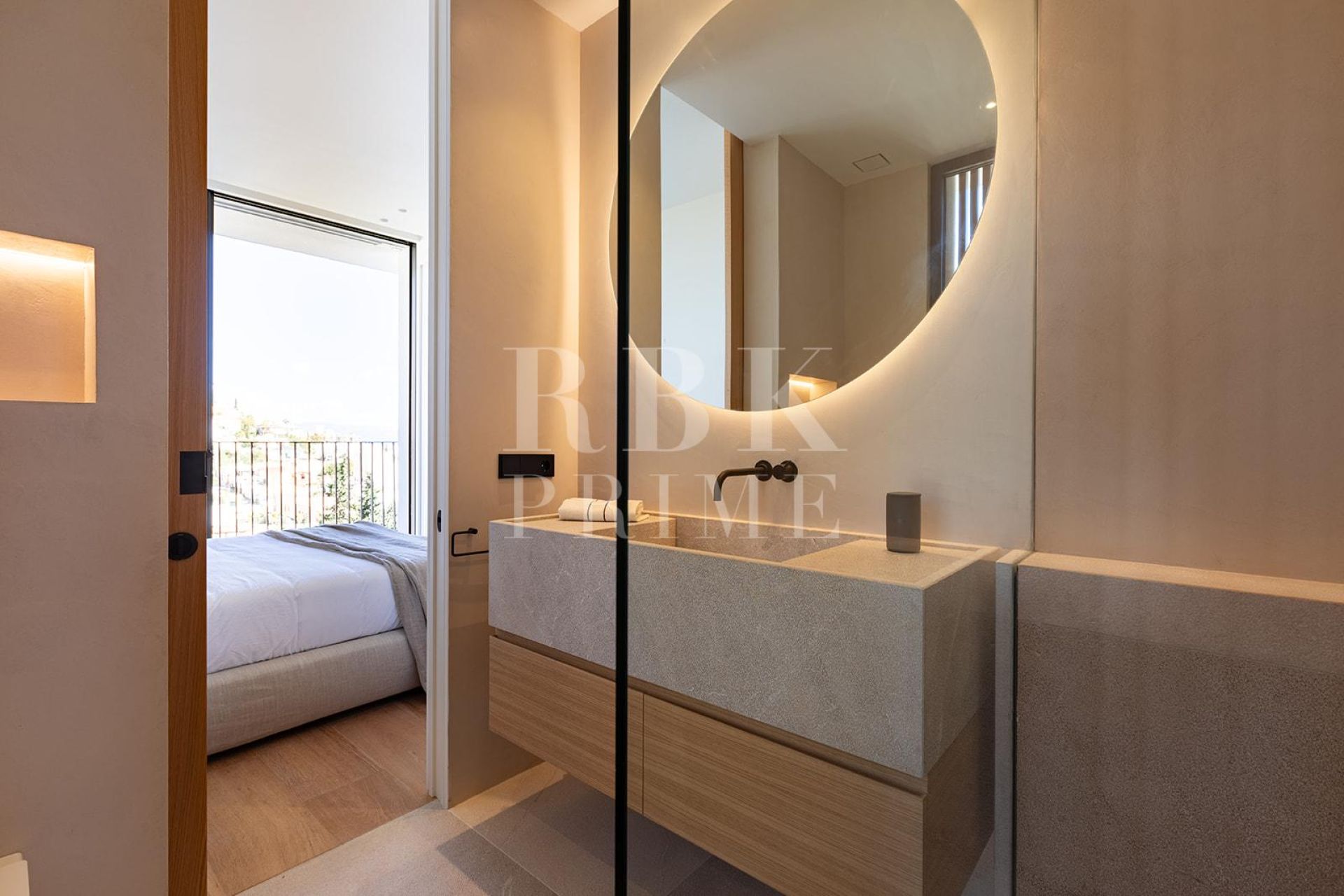 Available - Villa - Palma