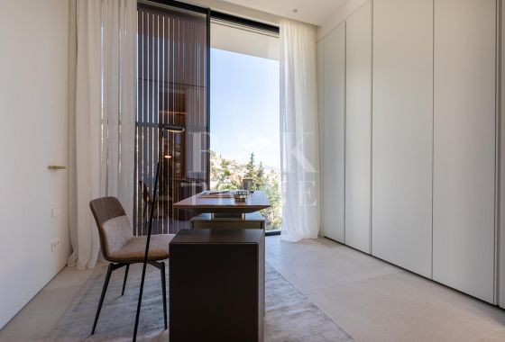 Villa · Available - Palma