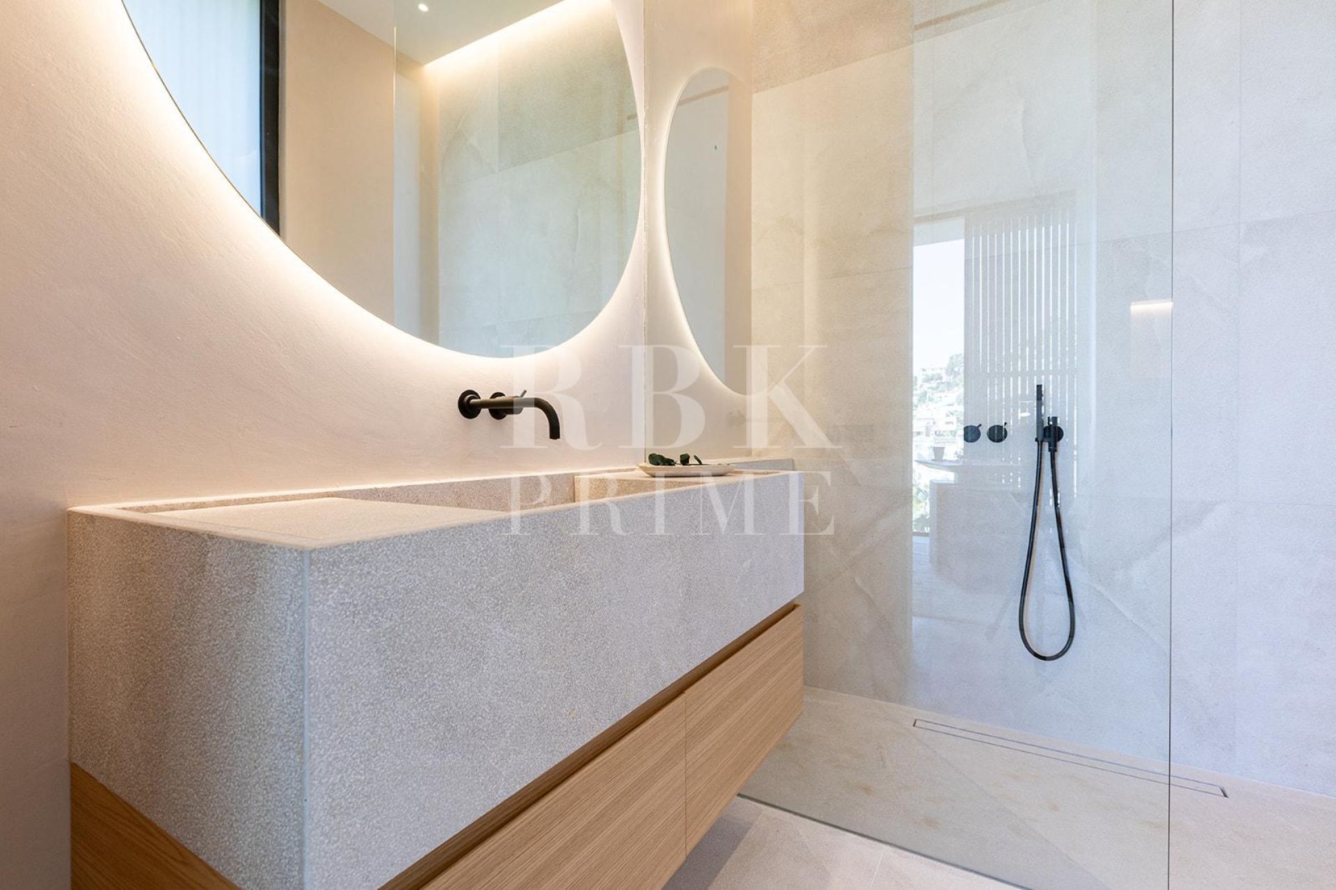 Available - Villa - Palma