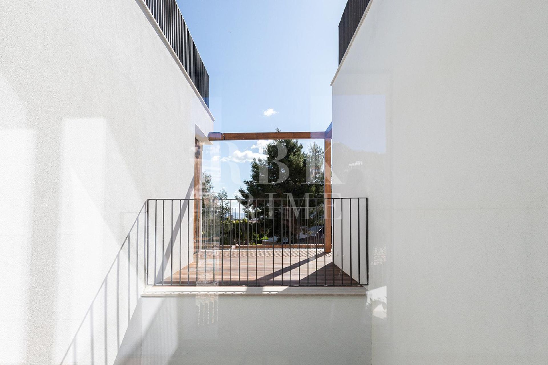 Available - Villa - Palma