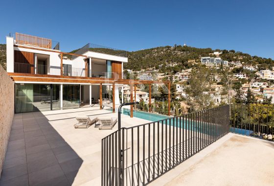 Villa · Available - Palma