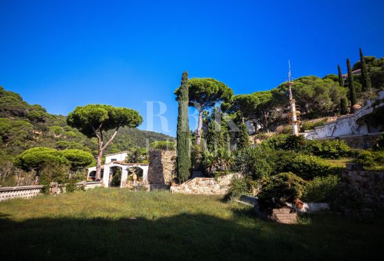 Available - Urban plot - Girona