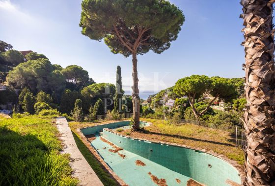 Available - Urban plot - Girona