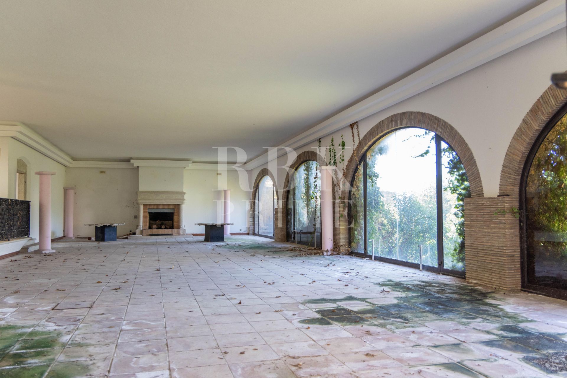 Available - Urban plot - Girona
