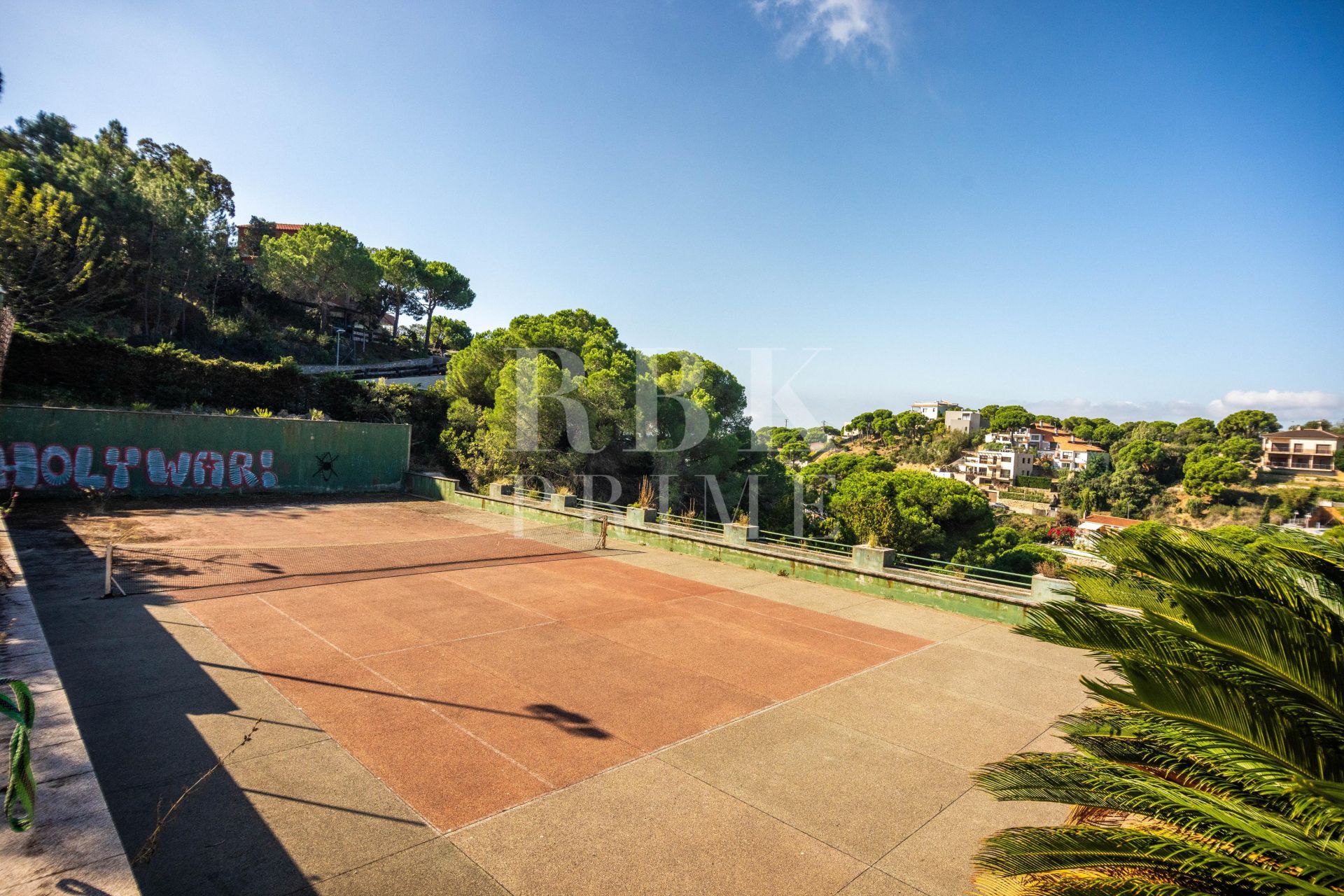 Available - Detached house - Girona