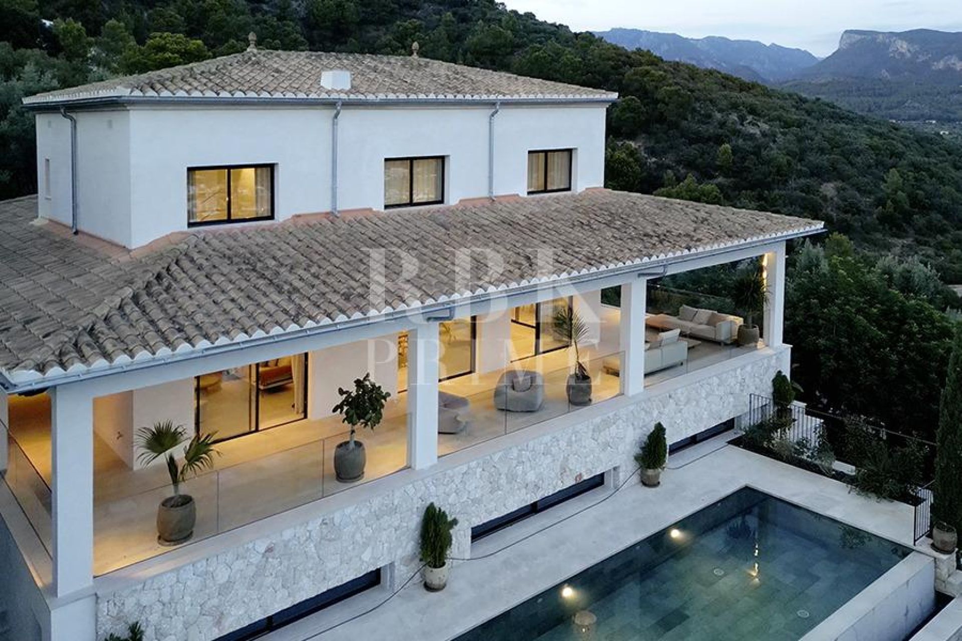 Available - Villa - Bunyola