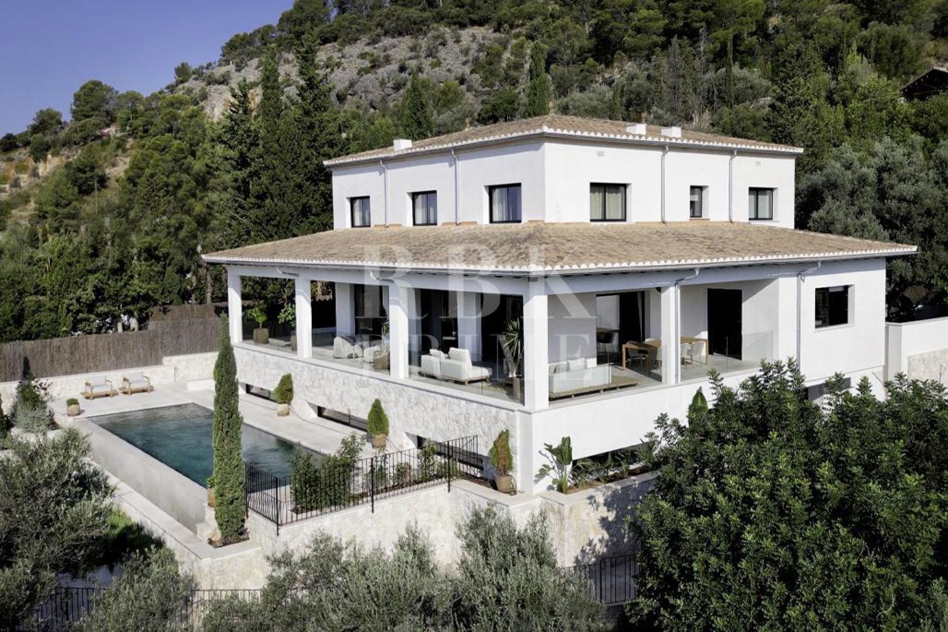 Available - Villa - Bunyola