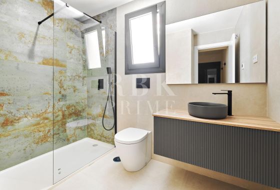 Apartment · Available - Alicante