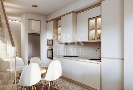 Available - Duplex - Madrid
