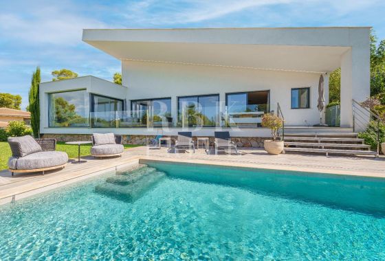 Villa · Available - Calvià