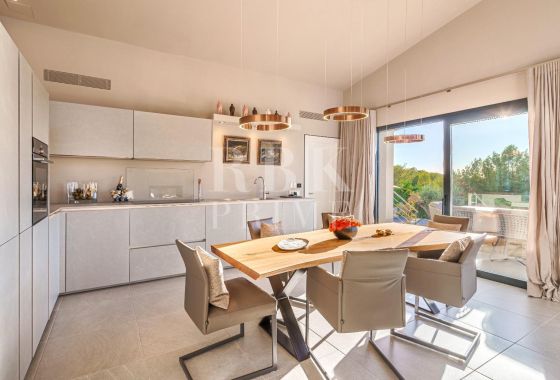 Villa · Available - Calvià