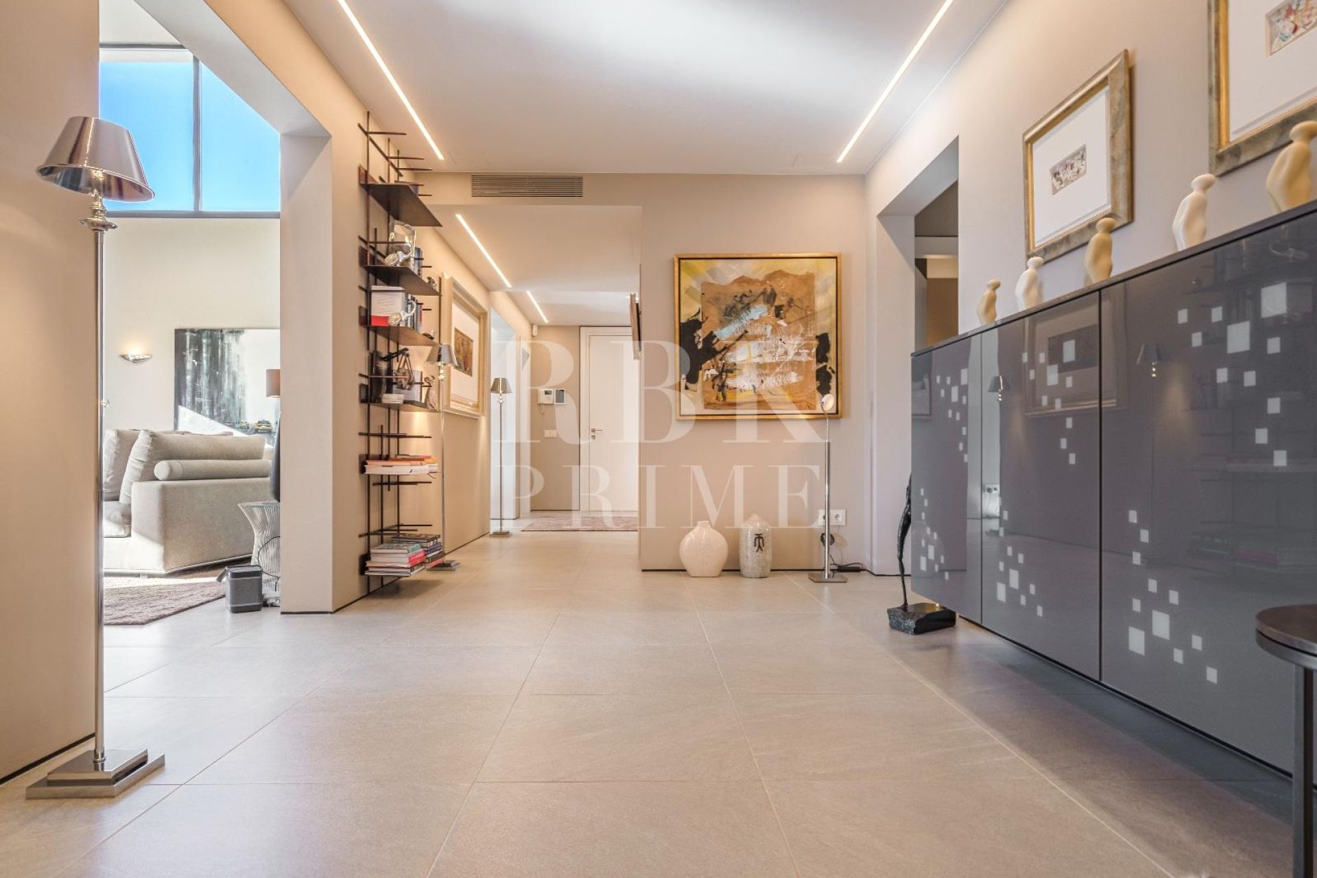 Available - Villa - Calvià