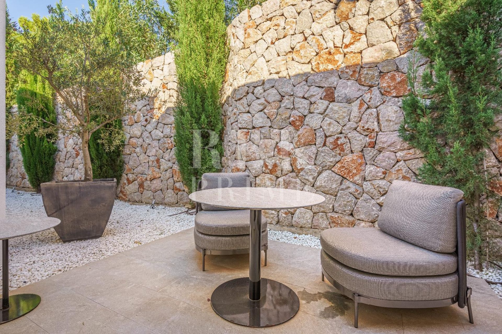 Available - Villa - Calvià