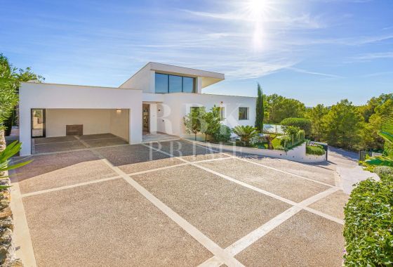Villa · Available - Calvià