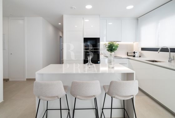 Apartment · Available - Alicante
