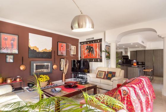 Villa · Available - Calvià