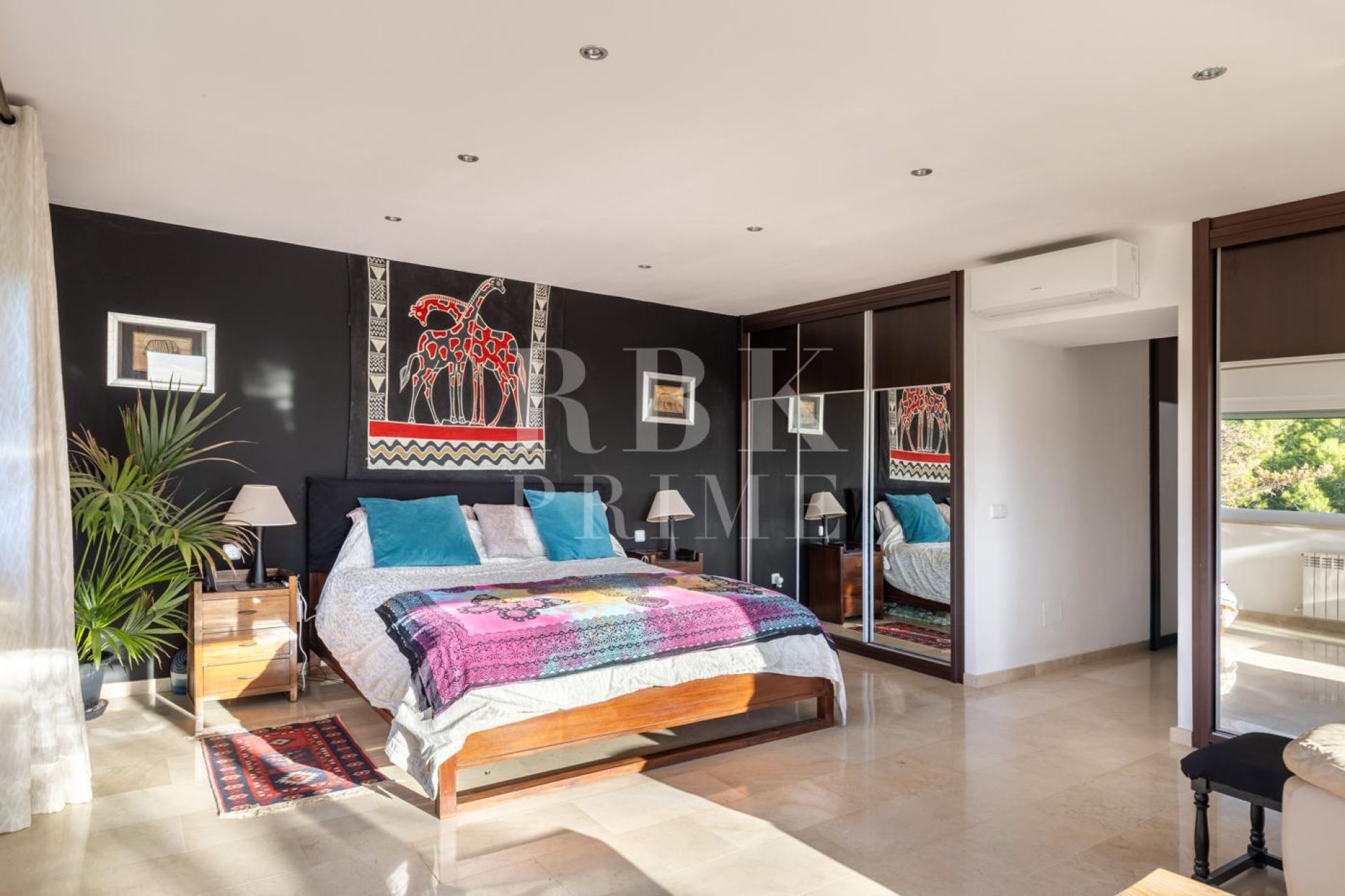 Available - Villa - Calvià