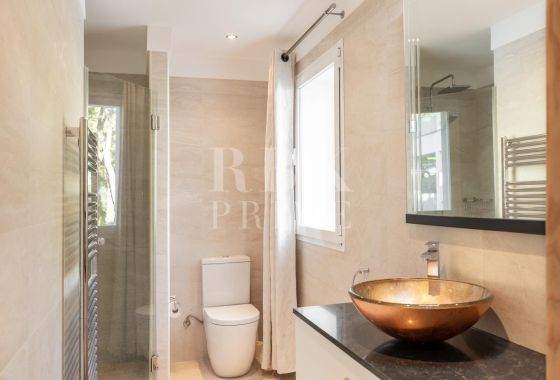 Villa · Available - Calvià