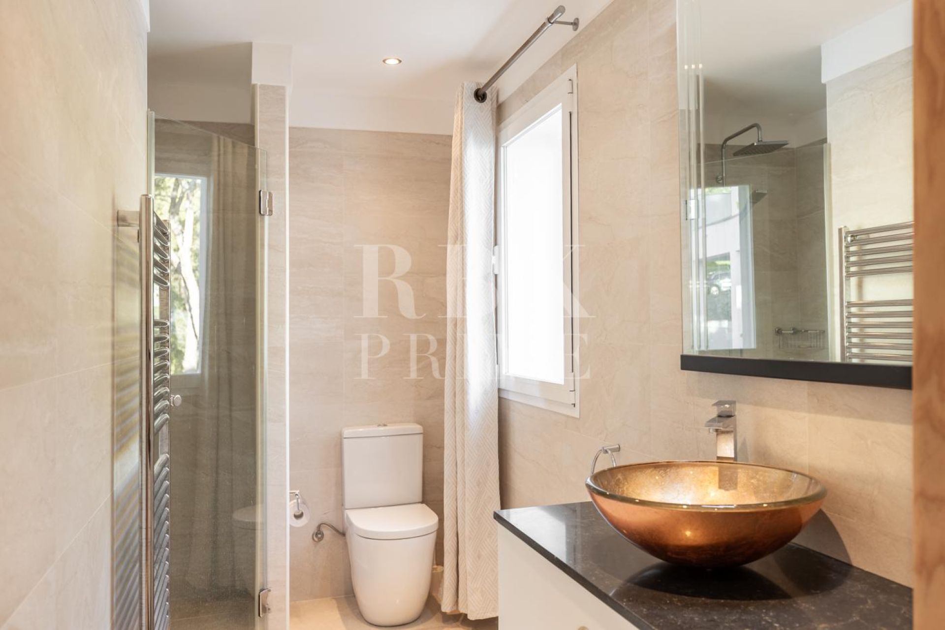 Available - Villa - Calvià