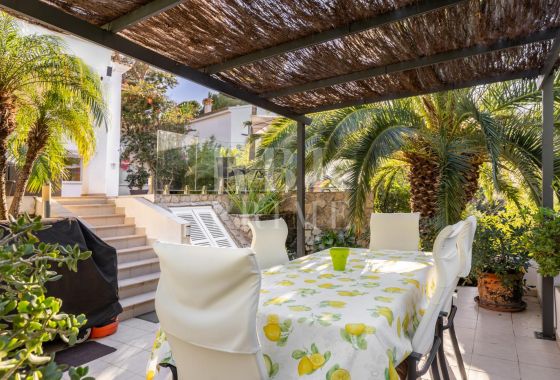 Villa · Available - Calvià