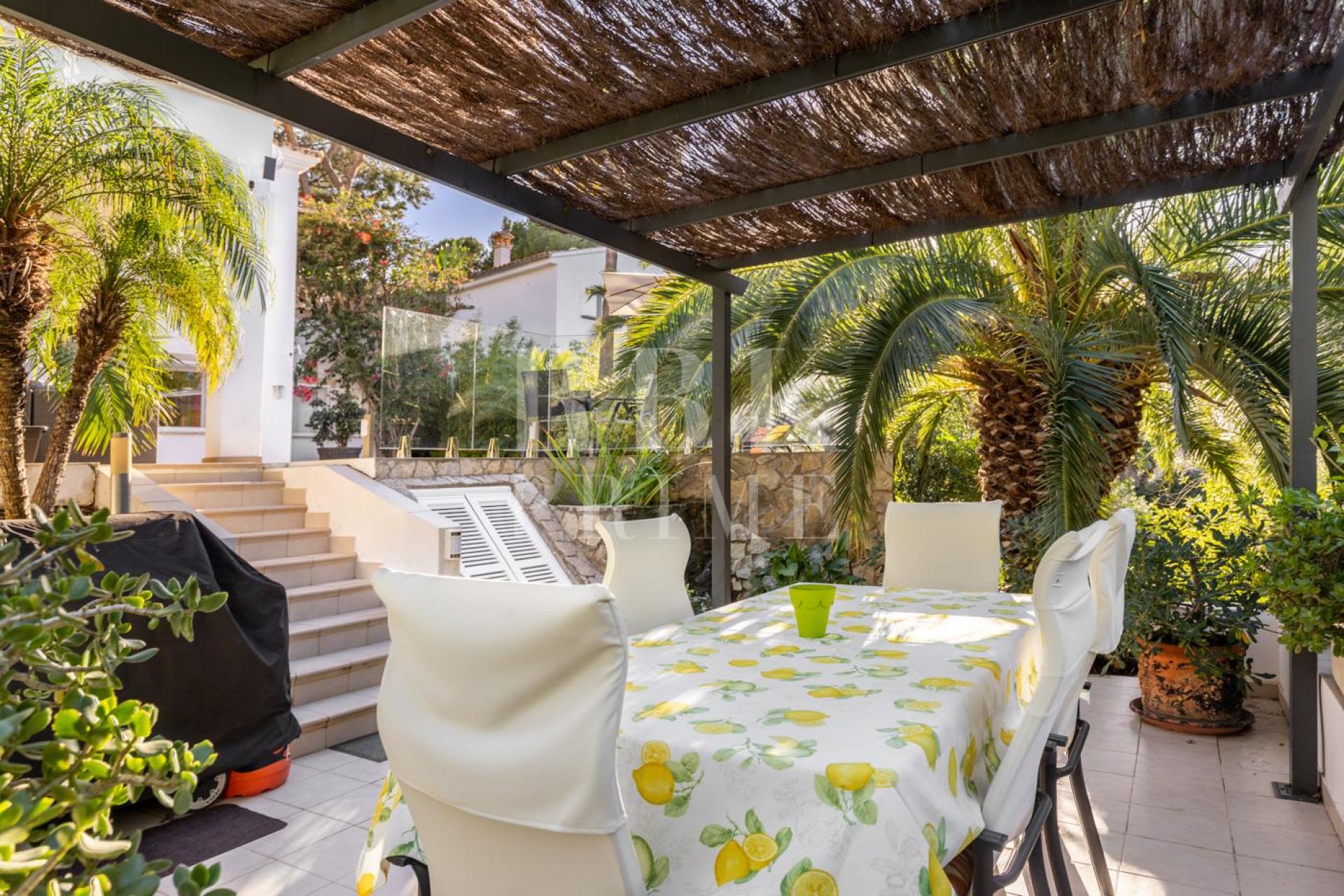 Available - Villa - Calvià