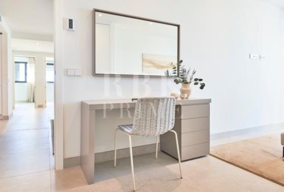 Ground floor · Available - Campos