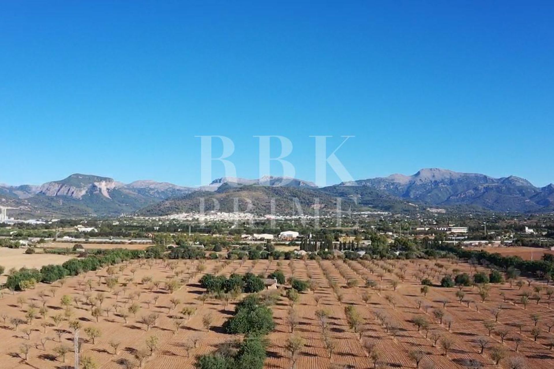 Available - Rustic land - Inca