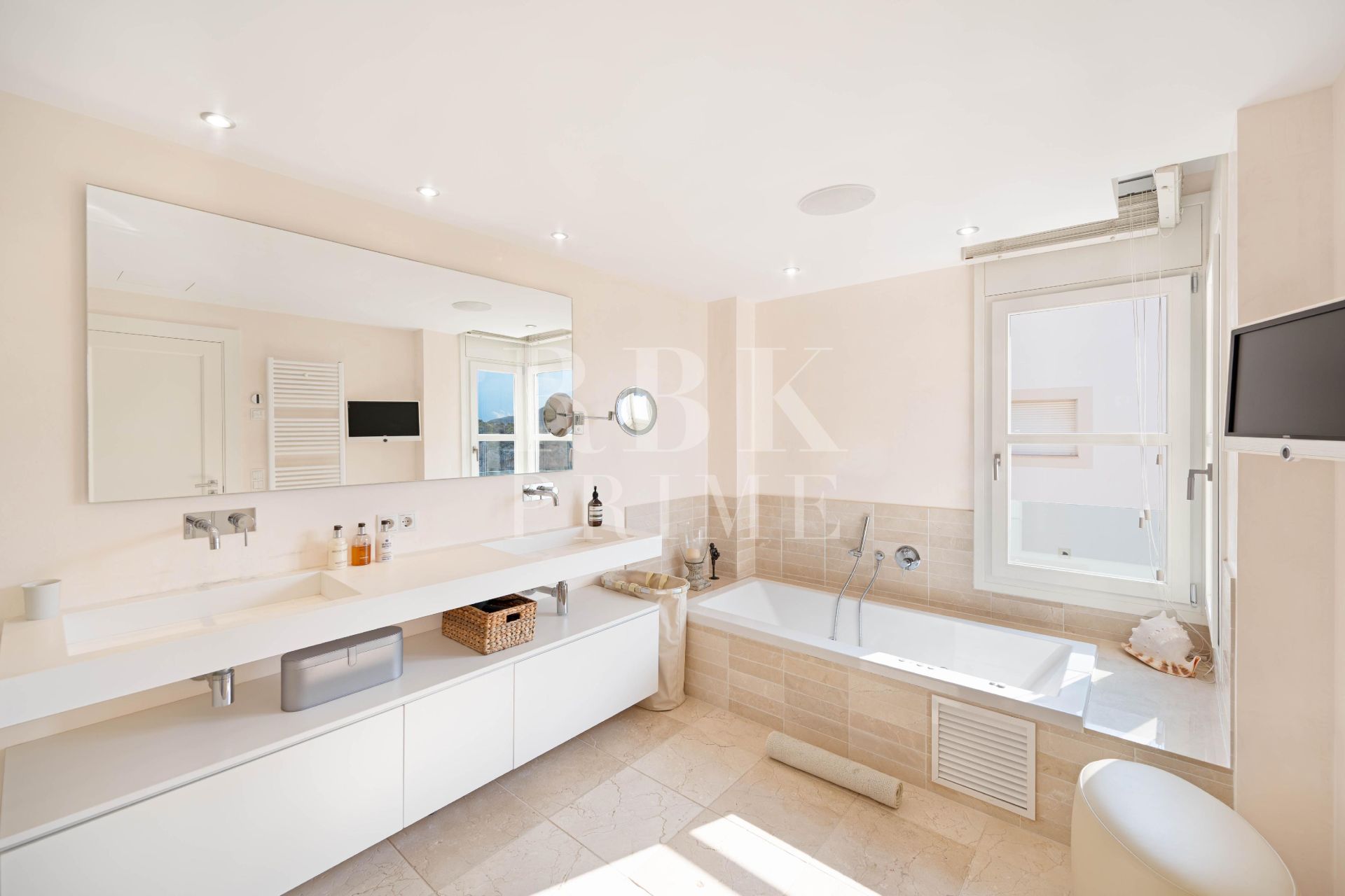 Available - Penthouse - Andratx