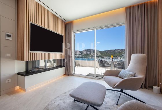 Semi-detached house · Available - Andratx