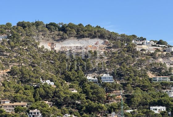 Available - Urban plot - Andratx